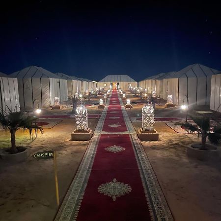 Sahara Desert Luxury Camp เมอร์ซูกา ภายนอก รูปภาพ