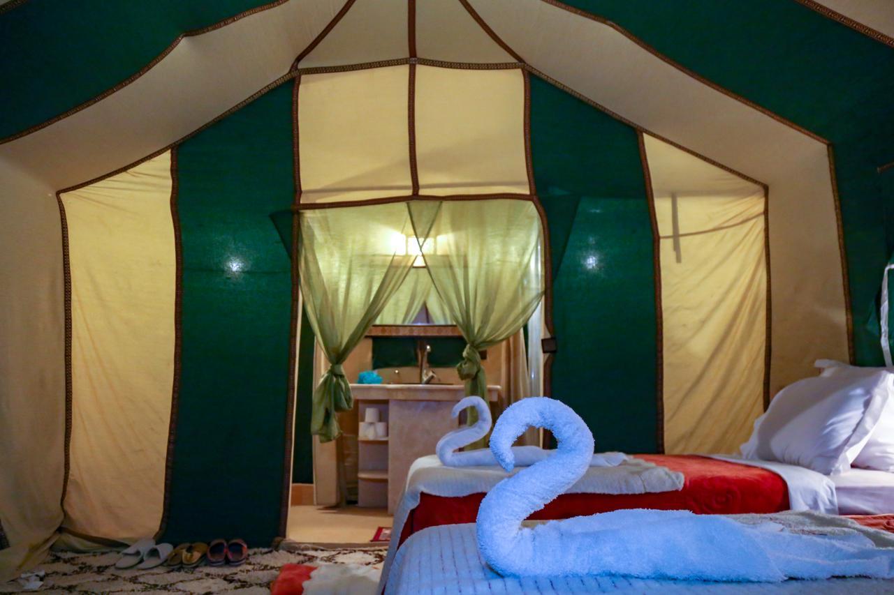 Sahara Desert Luxury Camp เมอร์ซูกา ภายนอก รูปภาพ