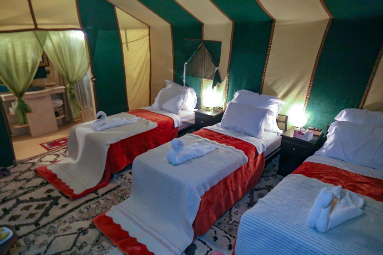 Sahara Desert Luxury Camp เมอร์ซูกา ภายนอก รูปภาพ