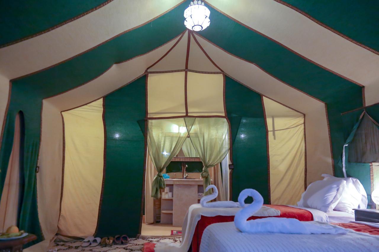 Sahara Desert Luxury Camp เมอร์ซูกา ภายนอก รูปภาพ