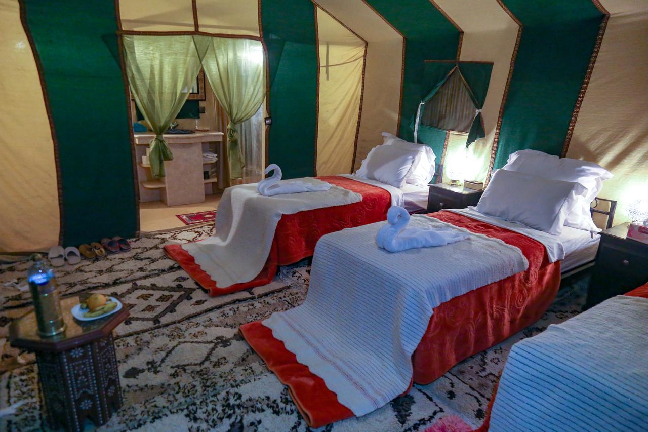 Sahara Desert Luxury Camp เมอร์ซูกา ภายนอก รูปภาพ