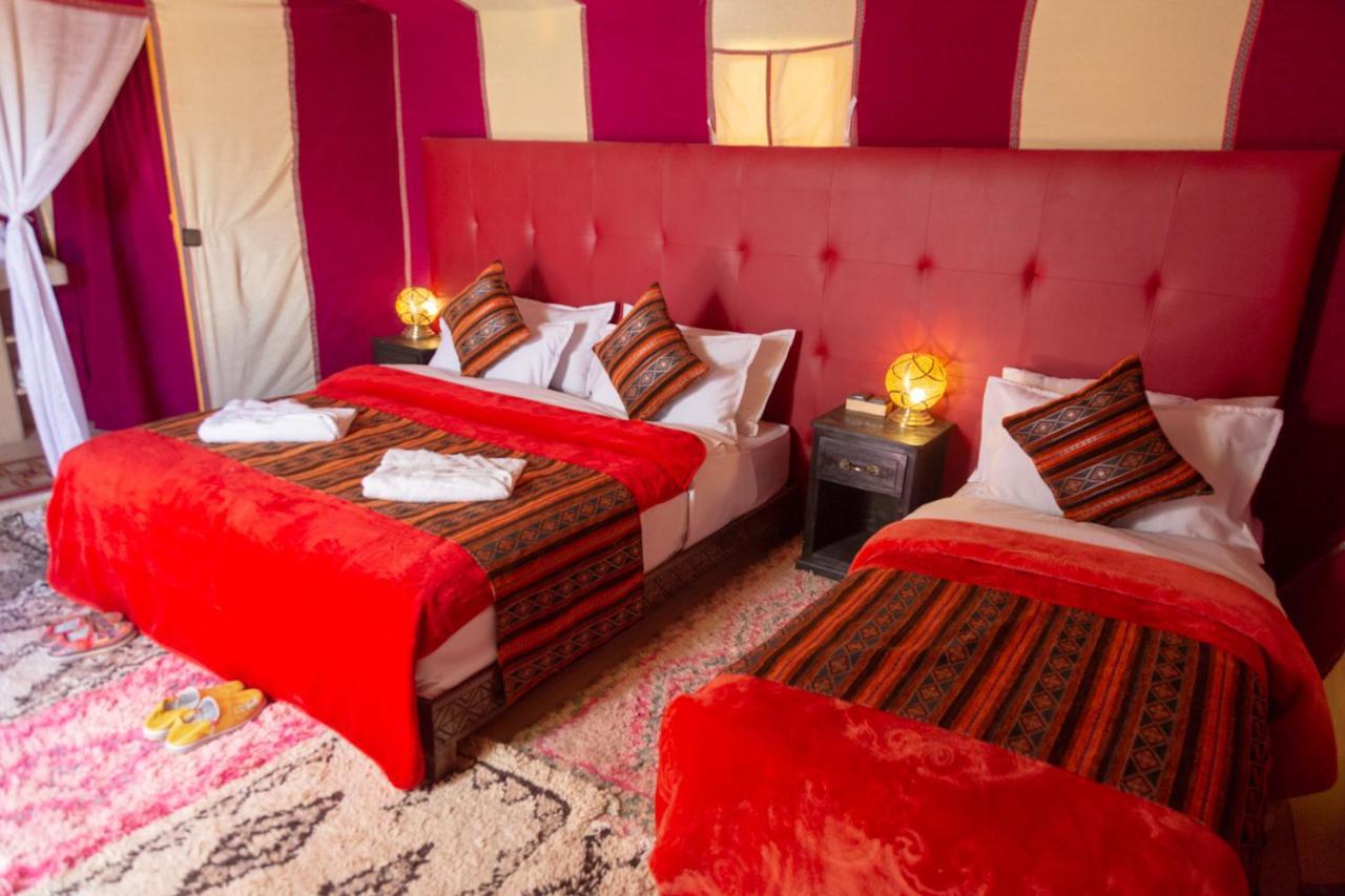 Sahara Desert Luxury Camp เมอร์ซูกา ภายนอก รูปภาพ