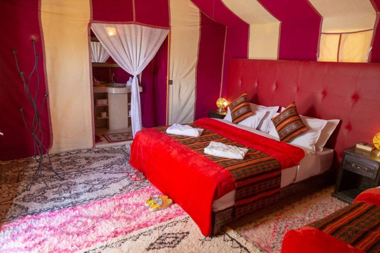 Sahara Desert Luxury Camp เมอร์ซูกา ภายนอก รูปภาพ