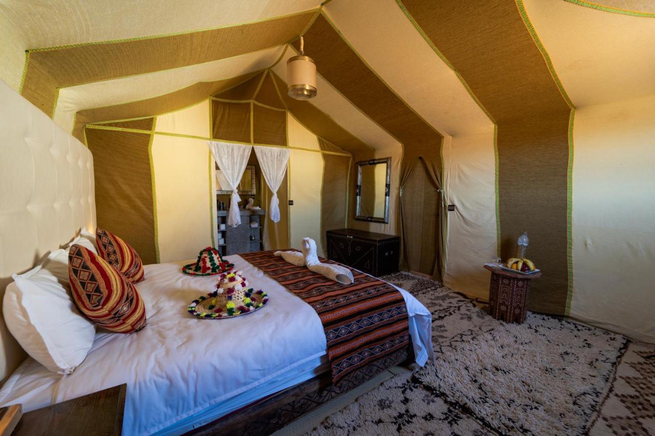 Sahara Desert Luxury Camp เมอร์ซูกา ภายนอก รูปภาพ